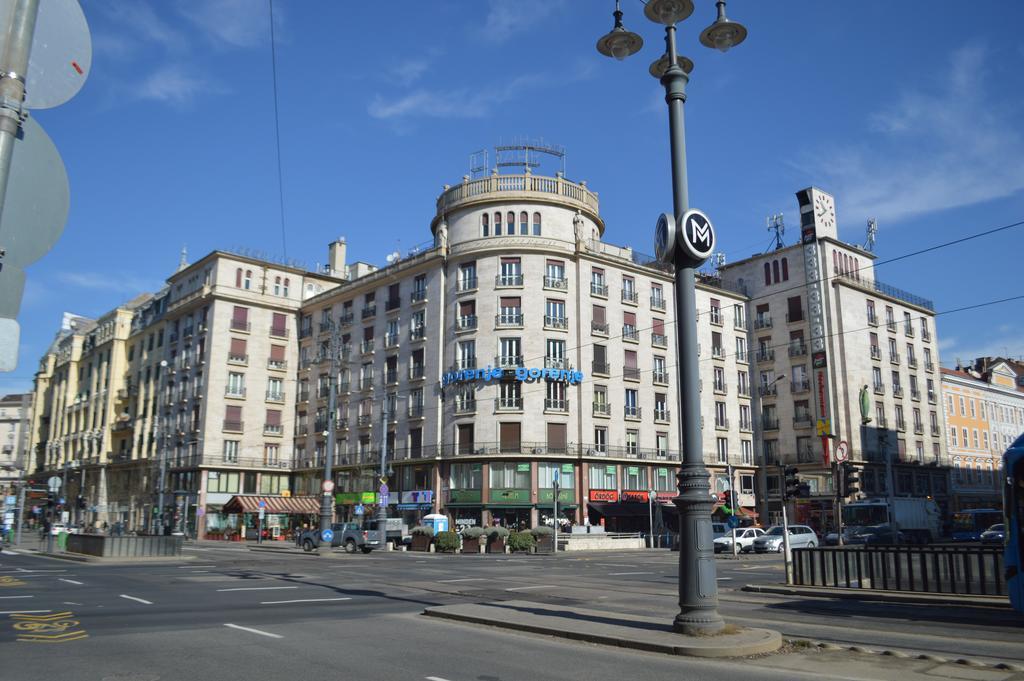Appartamento Pulse Jackquaters Budapest Esterno foto