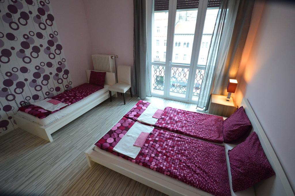 Appartamento Pulse Jackquaters Budapest Esterno foto